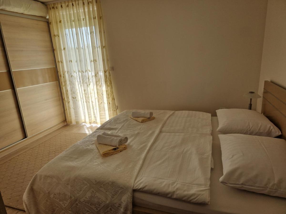 Apartman Potok リヴノ エクステリア 写真