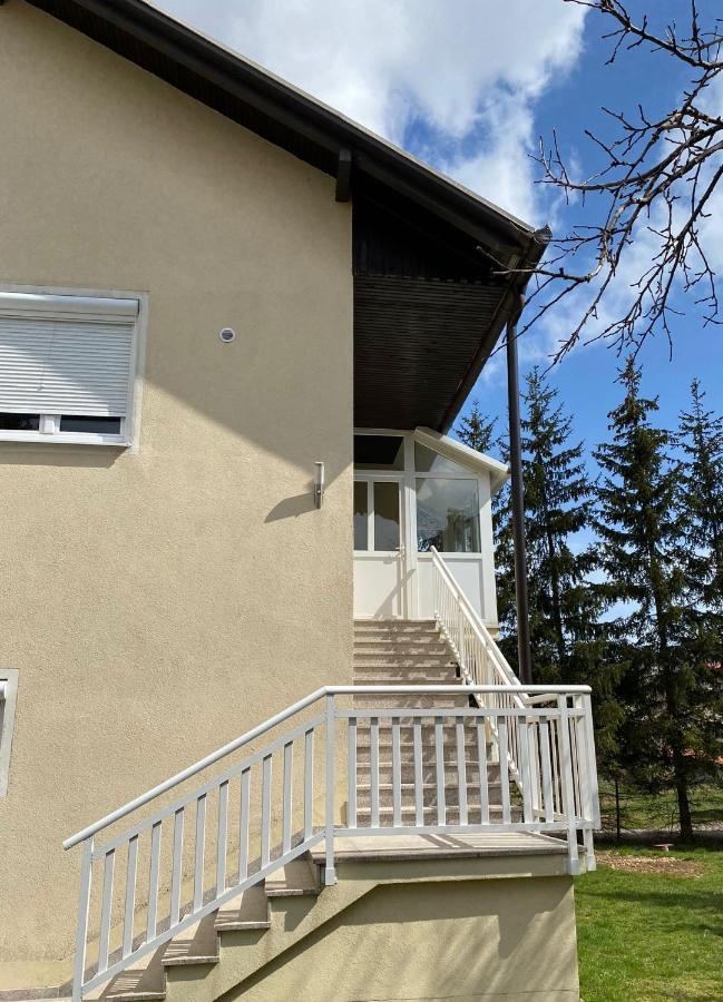 Apartman Potok リヴノ エクステリア 写真