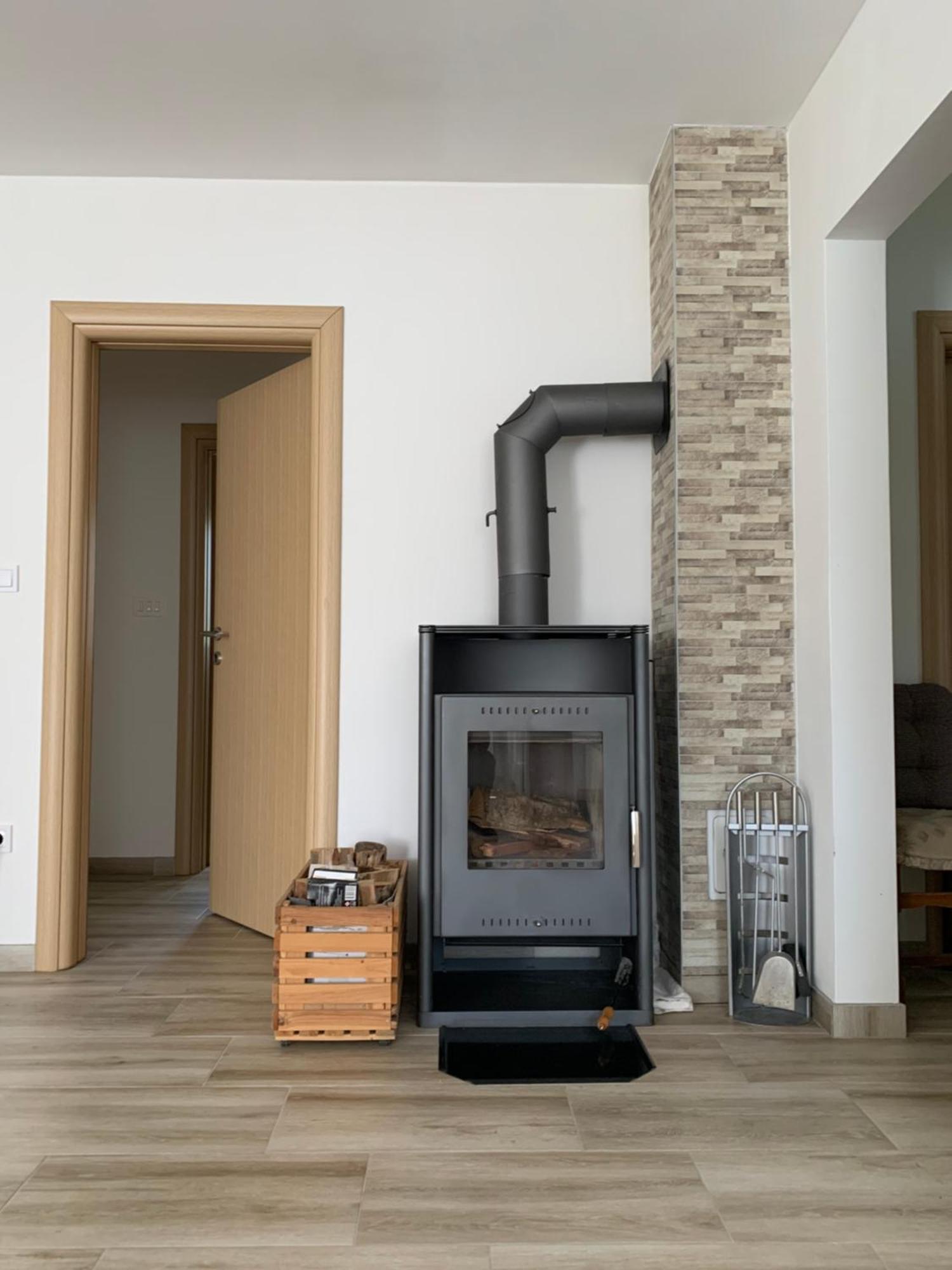 Apartman Potok リヴノ エクステリア 写真